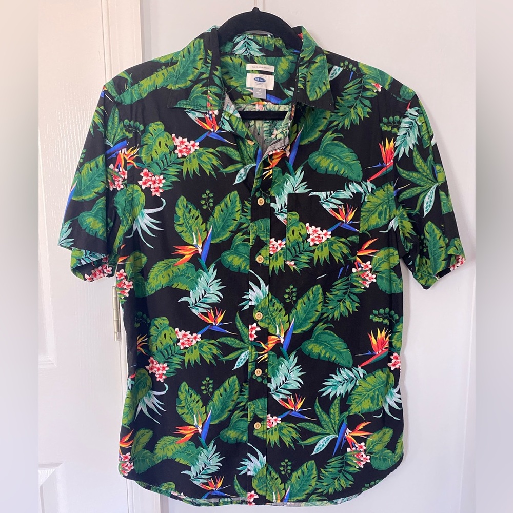 Old Navy bird of paradise shirt
